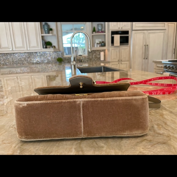 Gucci marmont small Gg matelasse shoulder bag. - Picture 15 of 15